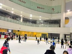 -冠军冰场CHAMPION RINK(百联又一城店)