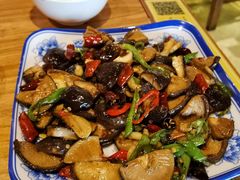 小煎口蘑-山城遇宴·重庆江湖菜(五道口银谷大厦店)