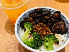 小菇酱肉饭-吉野家(深圳水贝分店)