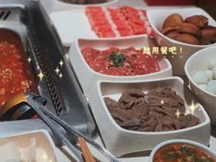 -海底捞火锅鲜切牛肉主题店(长寿路店)