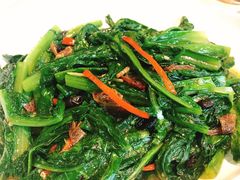 豆豉鲮鱼炒油麦菜-石头咕(葵蓬店)