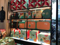 -爱达乐面包生日蛋糕(红光西华店)
