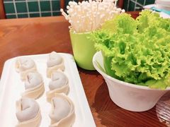 海鲜馄饨-东海怡品海鲜豆捞(舟宿夜江店)