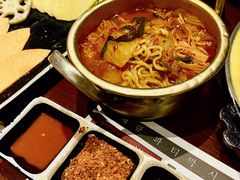 -青瓦炭韩潮烤肉(花园道店)