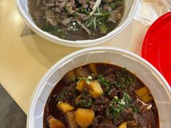 -周老三跷脚牛肉·全牛火锅(非遗传承店)