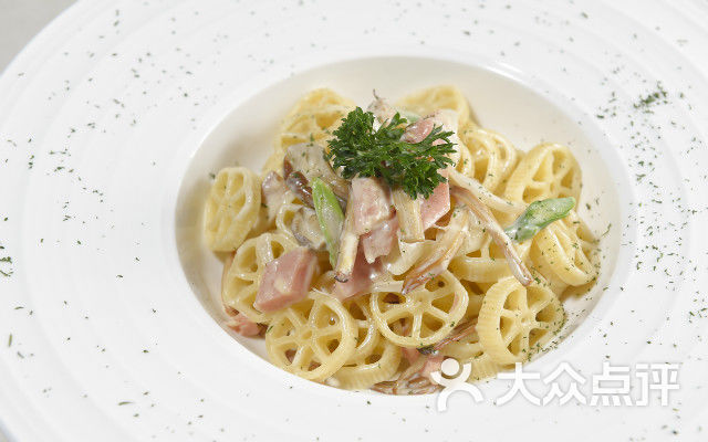 yummy pasta 亚米意面奶油火腿车轮面图片 - 第2张