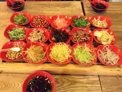 -鸿通城购物中心