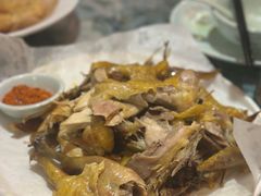 -头上红煨盐鸡·非遗院子餐厅