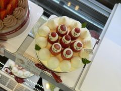 -花花卷卷·鲜食蛋糕(静安久光百货店)