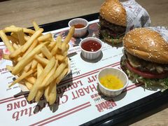 -The Habit Burger Grill 哈比特汉堡(爱琴海店)