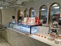 -Fridi Patisserie Cafe