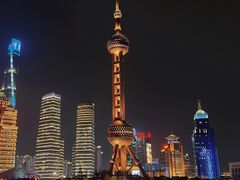 -黄浦江游览十六铺3号码头网红自助餐