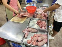 -标记美食新鲜猪杂(兴南大道店)