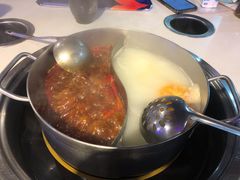 鸳鸯锅-钢管厂五区小郡肝串串香火锅(人民广场店)