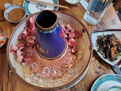 -毛辣果·贵州红酸汤牛肉火锅(西单店)