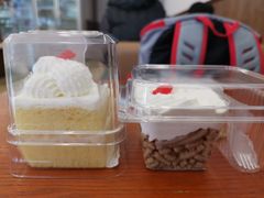 -红宝石·鲜奶小方·海派西点房(南丹店)