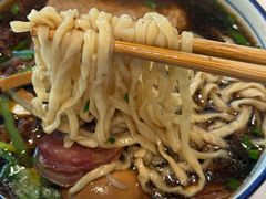 -镇南锅盖面馆(解放路店)