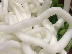 -老牌坊云南鱼豆花火锅(爱建店)