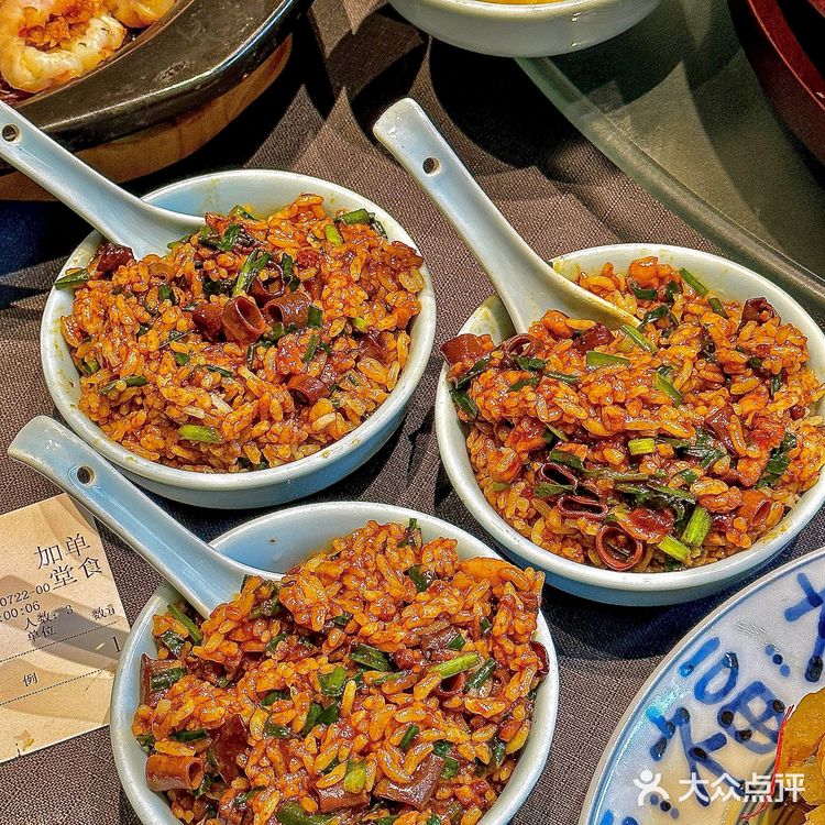 沈阳｜本地人带路才能找到的东北菜馆[得意]