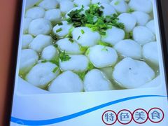 -丹水桥地锅鱼·翘嘴鲌·地方特色全鱼宴(丹江口大坝店)