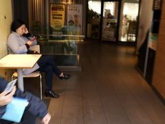 等位区-麦当劳(金平路站店)