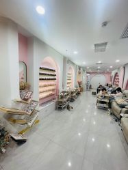 -花系美·美甲美睫精品店