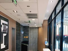 -麦当劳(吉林站13检票口对面)