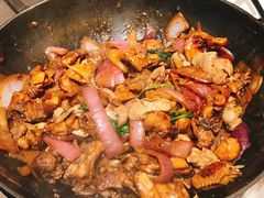 -胡须佬鸡煲四季火锅店(石厦西村直营店)