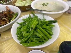 空心菜-脆皮烧鸡公
