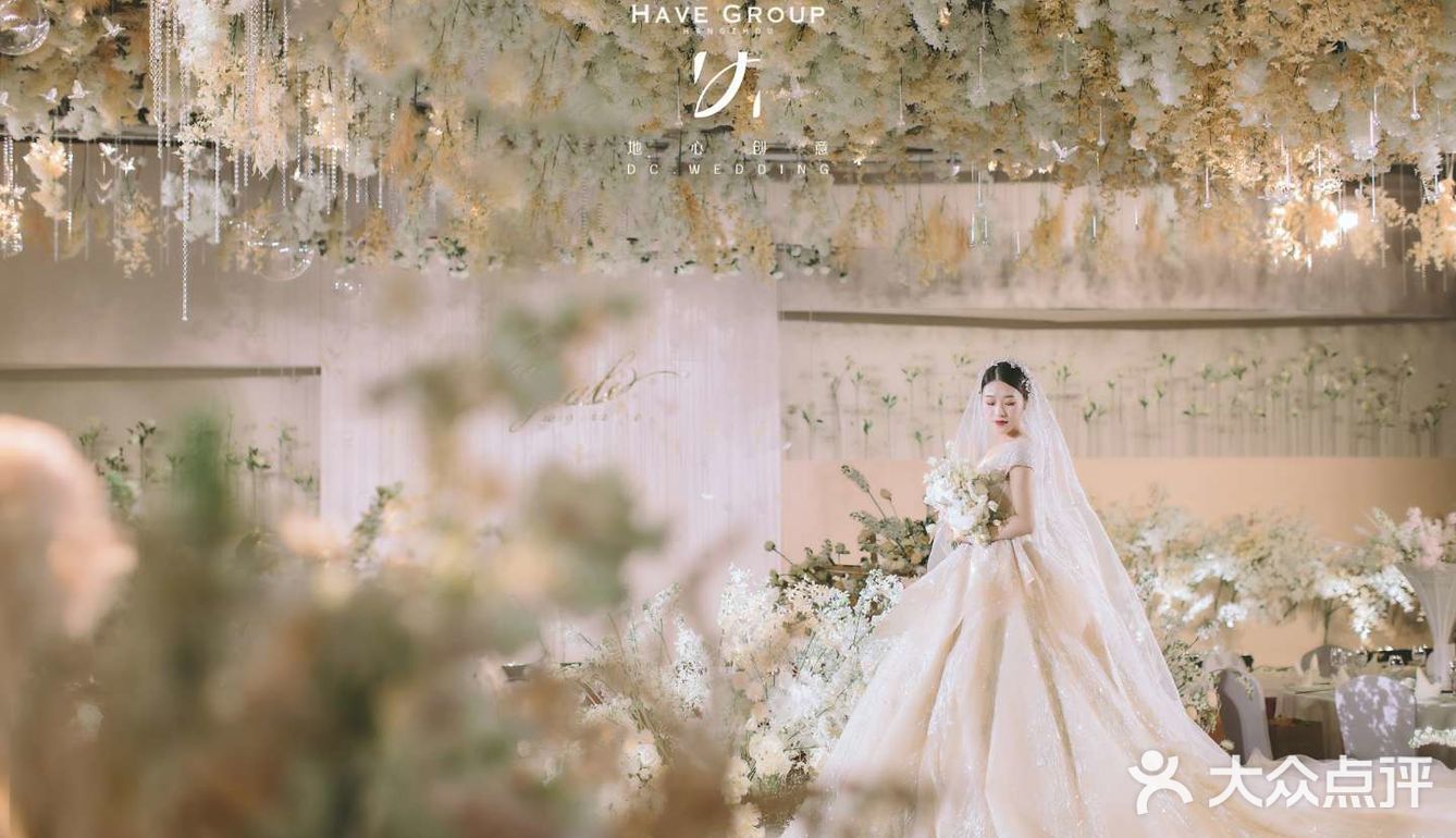 婚礼上自然流露的幸福感让现场更有温馨浪漫的氛围