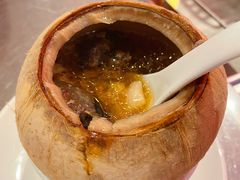 泰式椰皇炖乌鸡汤-陈鹏鹏潮汕菜(宝安机场T3航站楼店)