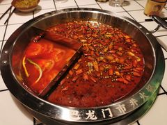 -巴隆门重庆老火锅(太湖路店)