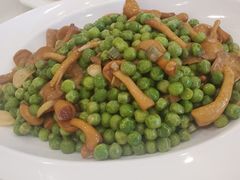 -鑫巴蜀小镇 · 水煮鱼专研店(玉桥店)