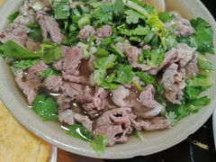 -大众跷脚牛肉馆·非遗传承单位(峨眉山店)