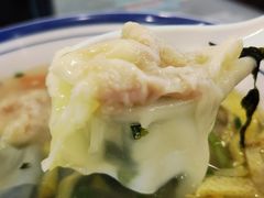 -长人馄饨铺(解放街店)