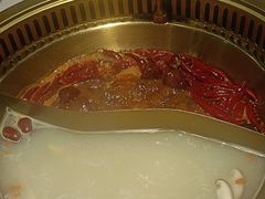 -欠火锅·水牛毛肚·团建聚餐·生日宴(何山路店)