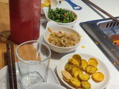 -颐辰舍岁岁羊(文昌万达景园店)