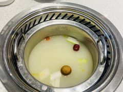 -龍歌自助小火锅(市北CBD万达店)