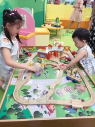 -莫莉幻想儿童乐园(武汉保利广场店)