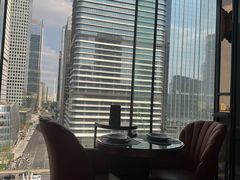 -福楼毕斯罗F Bistronome(国贸商城约会地标景观店)