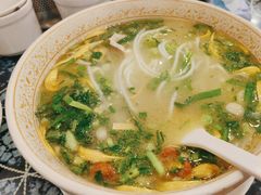 -桥香园云南过桥米线(金马碧鸡店)