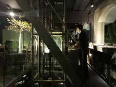 -穹六人间 people 6(岳阳路店)
