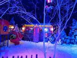 -圣名游乐城冰雪大世界
