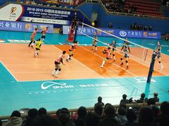 -卢湾体育场-停车场