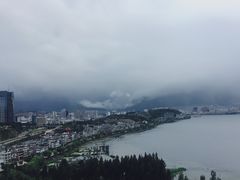 -大理洱海龙湾假日酒店
