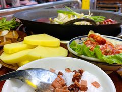 -四小区火锅·巷子里的重庆火锅(花照壁店)