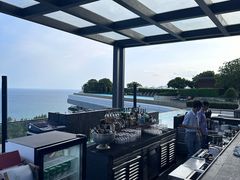 -瑰丽酒店·海吧·天际下午茶·现场DJ·天台酒吧