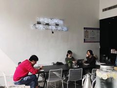 -UNI UNI(环亚凯瑟琳店)