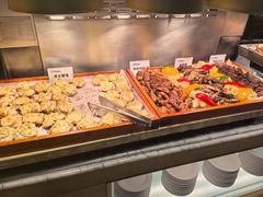 -川骄海鲜自助(王府井奥莱UP TOWN店原世界之花店)