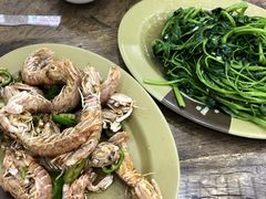 椒盐濑尿虾-贞姨美食·老字号海鲜大排档